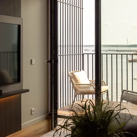 Penthouse With Stunning Seaview شقة *